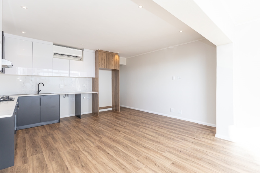 To Let 2 Bedroom Property for Rent in Sea Point Western Cape